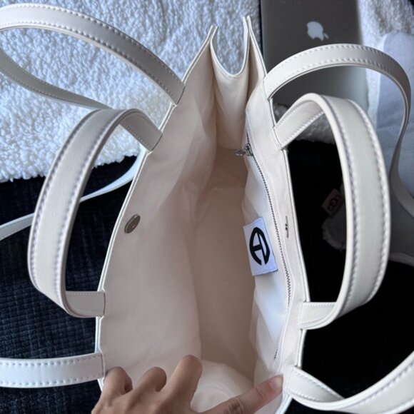 Telfar Medium Shopping Bag - Picture 5 of 8